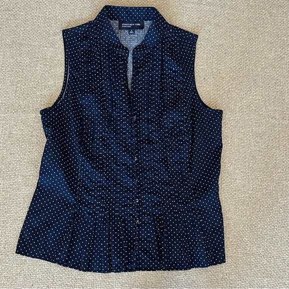 Jones NY Signature Top Sleeveless Button Front Pleated Blouse Size M Polka Dot - Picture 1 of 7